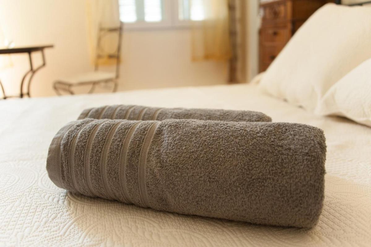 Maison Pelissier Bed And Breakfast With Sweeming Pool Cuxac-dʼAude Eksteriør billede